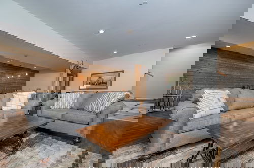 Photo 36 - Cj's Mountain Lodge