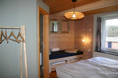 Photo 9 - Bedecked Holiday Home in Vielsalm With Sauna