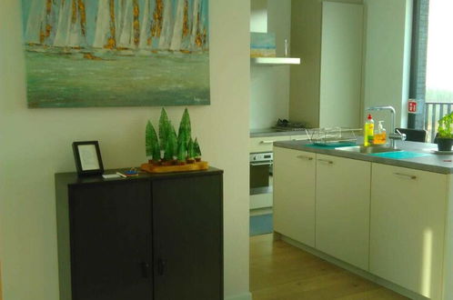 Photo 3 - Fully Equipped Sunny Apartment