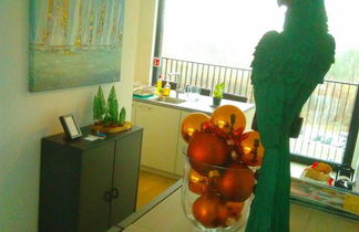 Photo 2 - Fully Equipped Sunny Apartment