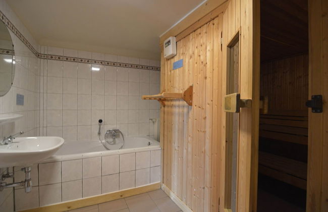 Modern Holiday Home with Hot Tub & Sauna in Ardennes - Foto 35