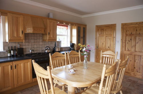 Photo 7 - Inviting 4-bed House in Strokestown