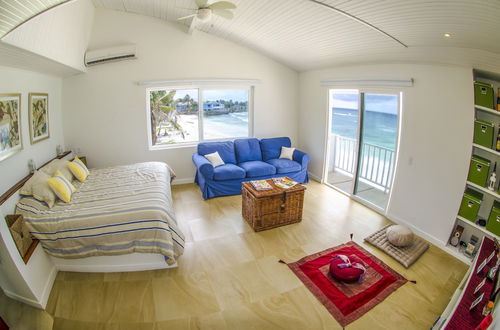 Photo 2 - Penelope Beach House