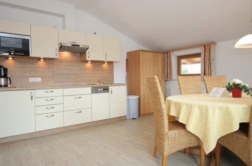 Foto 7 - Spacious Apartment in Uderns near Ski Area