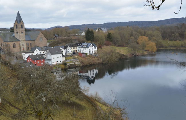 Beautiful Holdiday Home in Ulmen Near the Lake - Foto 36