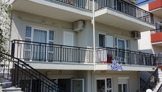 Photo 1 - Niriis Hotel