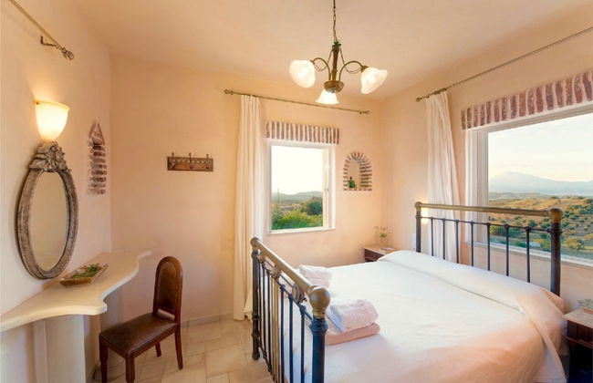 Villa Myrsini Crete - Photo 2