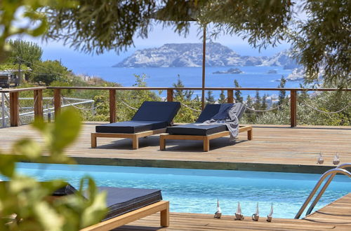 Foto 7 - Mountainside Villa w Pool Breathtaking sea View