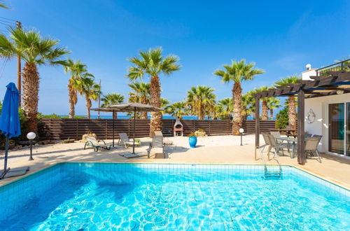 Foto 40 - Villa Aspelia Large Private Pool Walk to Beach Sea Views A C Wifi Eco-friendly - 2421