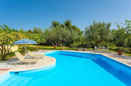 Photo 7 - Villa Russa Dionisis Large Private Pool Walk to Beach Sea Views Wifi Car Not Required - 2017