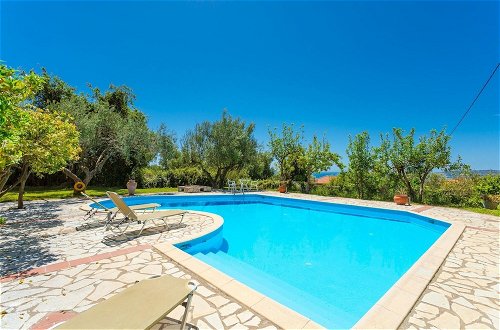 Photo 31 - Villa Russa Dionisis Large Private Pool Walk to Beach Sea Views Wifi Car Not Required - 2017