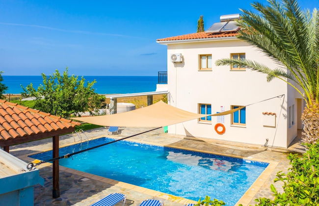 Villa Argaka Sunset Large Private Pool Walk to Beach Sea Views A C Wifi Eco-friendly - 2760 - Foto 1
