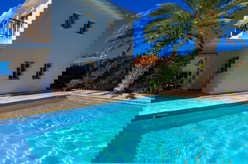 Foto 56 - Villa Argaka Sunset Large Private Pool Walk to Beach Sea Views A C Wifi Eco-friendly - 2760