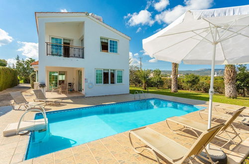 Photo 19 - Villa Iliada Large Private Pool Walk to Beach A C Wifi Car Not Required - 2143