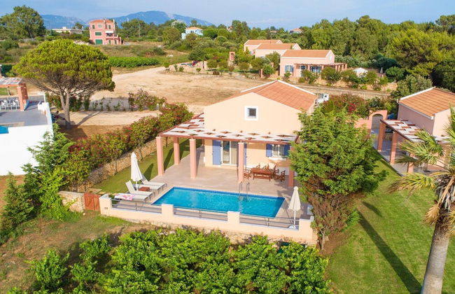 Maria Beach House Large Private Pool Walk to Beach Sea Views A C Wifi - 2176 - Foto 3