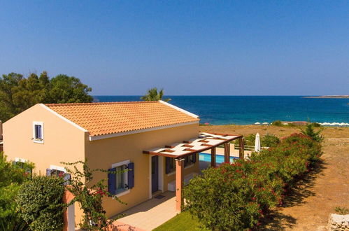 Photo 2 - Maria Beach House Large Private Pool Walk to Beach Sea Views A C Wifi - 2176