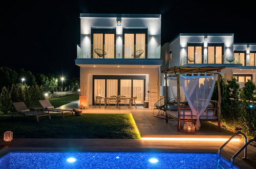 Photo 41 - Soleado Luxury Villas