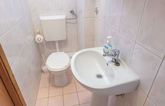 Lovely Holiday Home in Okrug Gornji near Sea - Foto 29