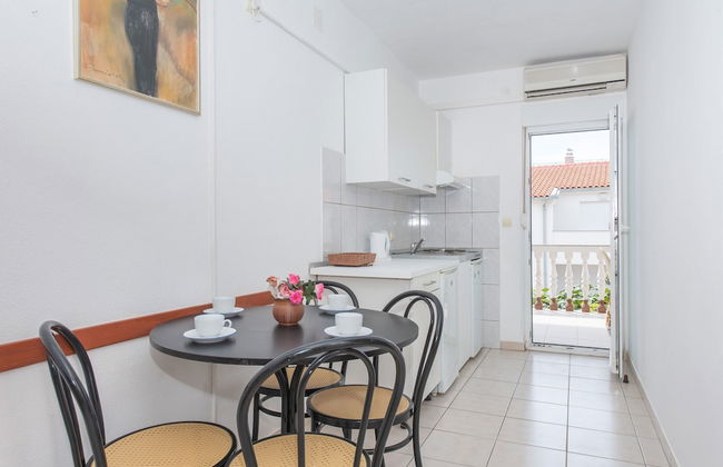 Lovely Holiday Home in Okrug Gornji near Sea - Foto 46