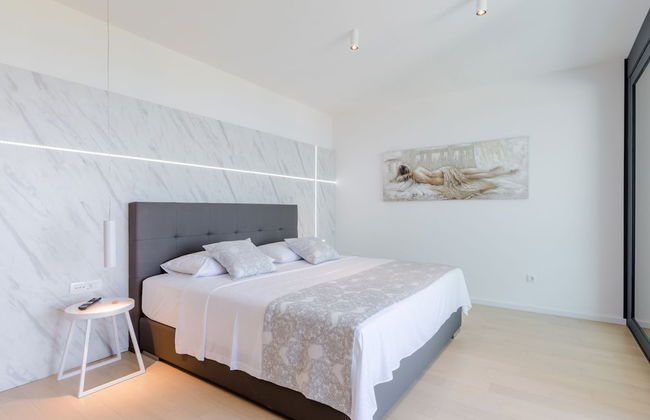Luxury Villa Luna with Swimming Pool - Foto 2