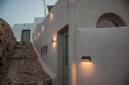 Photo 33 - Santorini Soul Villas