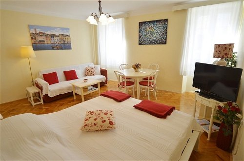 Photo 3 - Amici Apartment