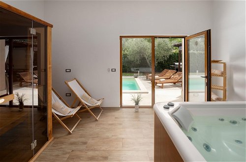 Photo 28 - Splendid Villa in Vižinada with Hot Tub
