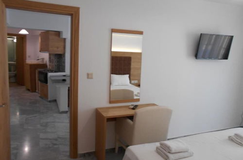 Photo 9 - Artemis Hotel Apartments