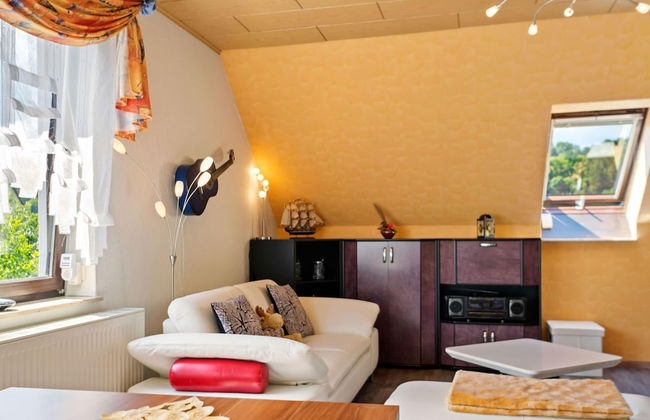 Garden View Apartment in Erzgebirge near Forest - Foto 19