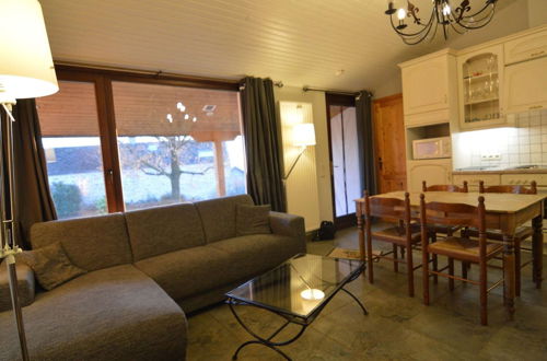 Photo 12 - Quaint Holiday Home With Heated Indoor Pool