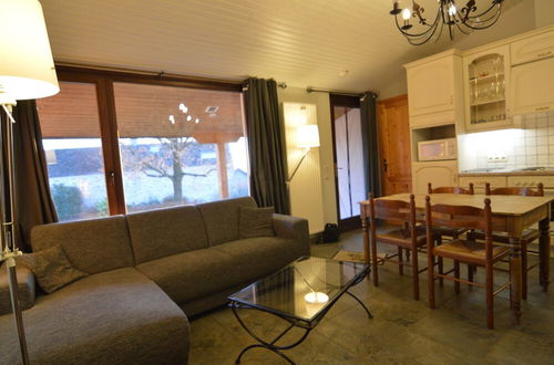 Photo 10 - Quaint Holiday Home With Heated Indoor Pool