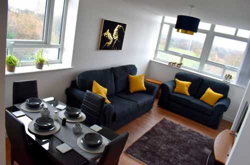 Foto 1 - Remarkable 2-bed Apartment in Leafy Sefton Park