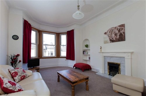 Photo 22 - Spacious and Bright Polworth Flat