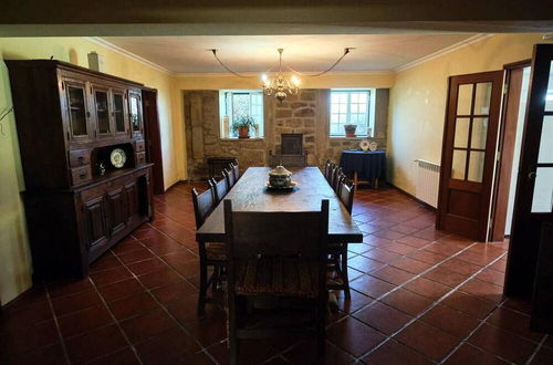 Foto 24 - Beautiful 10-bed Cottage in Celorico With Pool