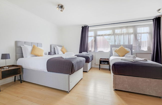 Heathrow Living St Annes Svcs Hse 5 BDRM - Foto 5