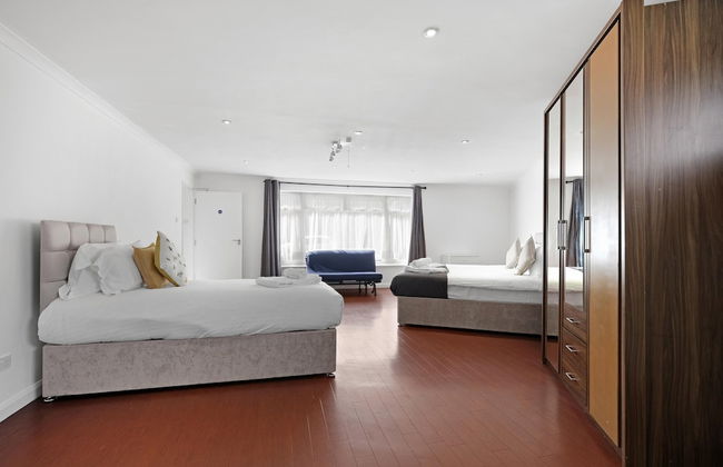 Heathrow Living St Annes Svcs Hse 5 BDRM - Foto 8