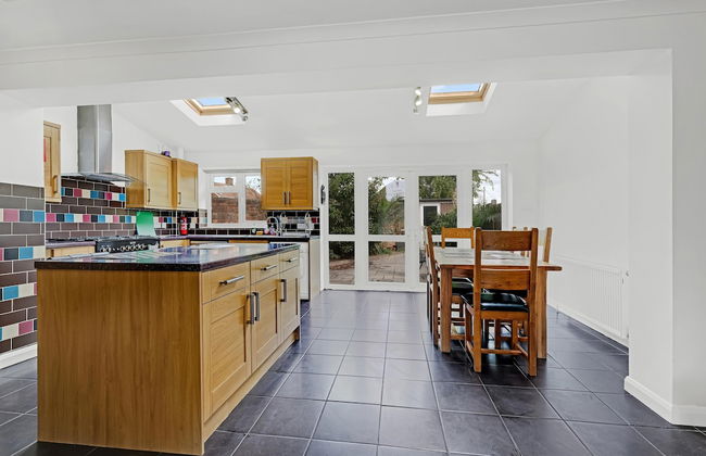 Heathrow Living St Annes Svcs Hse 5 BDRM - Foto 18