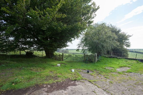 Foto 14 - Inviting 2-bed Cottage in Newcastle Emlyn