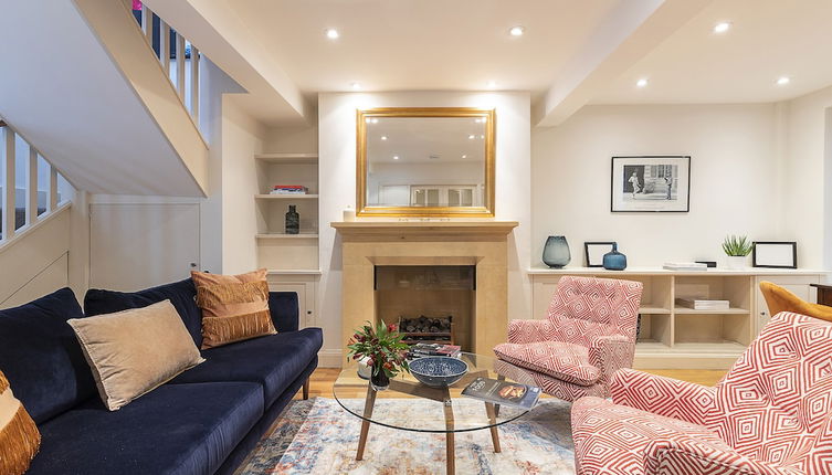 Photo 1 - ALTIDO Stunning 3BR house near Regents Park& Baker Street