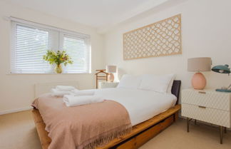 Photo 2 - 1 Bed with Balcony by Broadway Market & Columbia Road