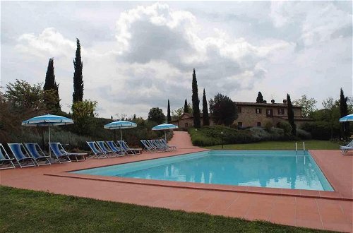 Photo 42 - Country House in Chianti With Pool ID 33