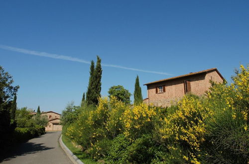 Photo 17 - Country House in Chianti With Pool ID 33