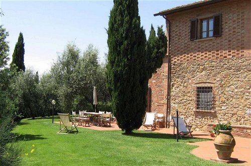 Photo 19 - Country House in Chianti With Pool ID 33