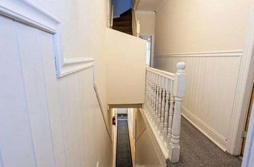 Photo 9 - Captivating 5-bed House in Horwich Bolton