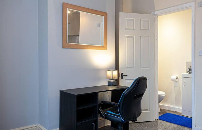 Captivating 5-bed House in Horwich Bolton - Foto 13