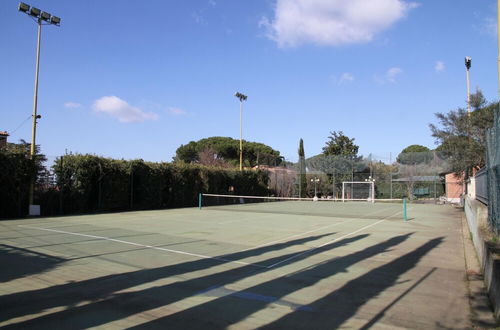 Photo 16 - Near Rome Villa Pool Tennis Courts Perfect Family Reunion or Off-site Meeting