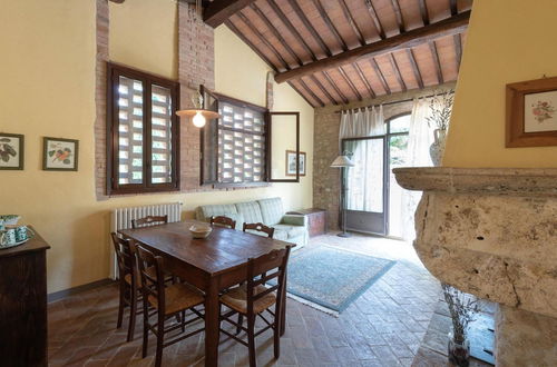 Foto 6 - Apartment in Chianti With Pool ID 450