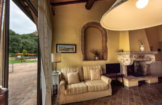 Foto 2 - Apartment in Chianti With Pool ID 450