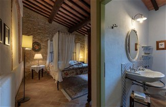 Photo 2 - Apartment in Chianti With Pool ID 450