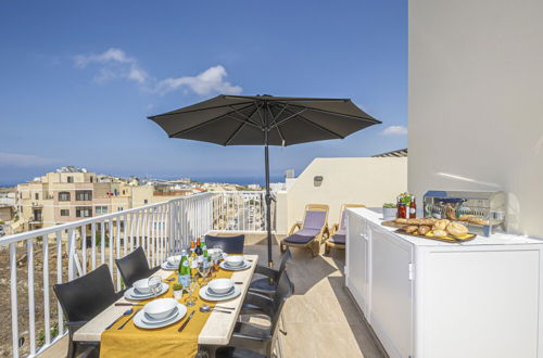 Photo 12 - Summer Breeze Penthouse with large Terrace and Hot Tub by Getaways Malta